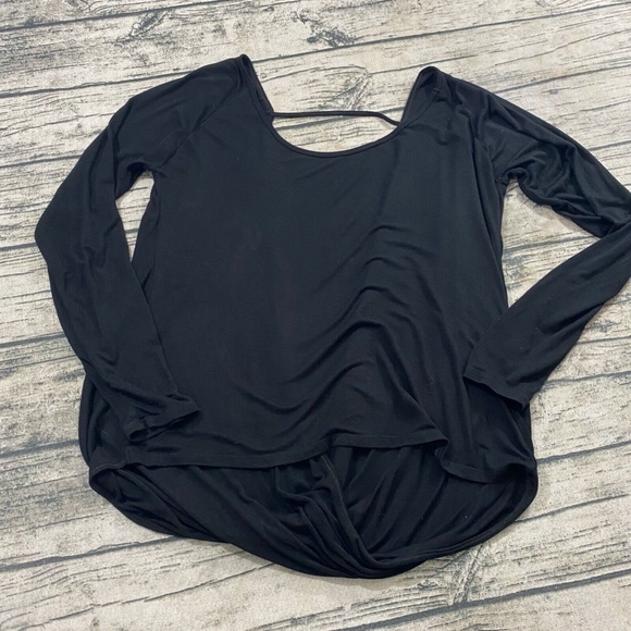 Zyia Black Namaste Long Sleeve Size Small BRAND NEW - Picture 1 of 4